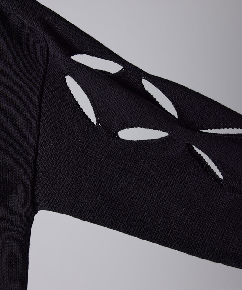 【YENN/イエン】CUT OUT PATTERN PO/カットアウトパターンプルオーバー