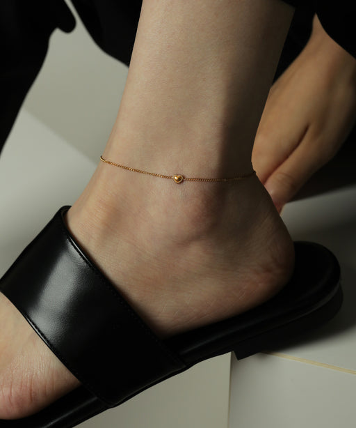 金属アレルギーを起こしにくいサージカルステンレス素材