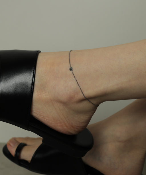 金属アレルギーを起こしにくいサージカルステンレス素材