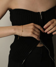 普段使いはもちろん、オケージョンにも使いやすい幅広く活躍するアイテム