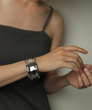 素肌にすっと馴染むスキンアクセ