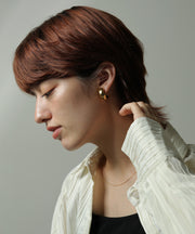 汗や水に強く変色しにくいためお風呂や温泉、海でもつけっぱなし◎