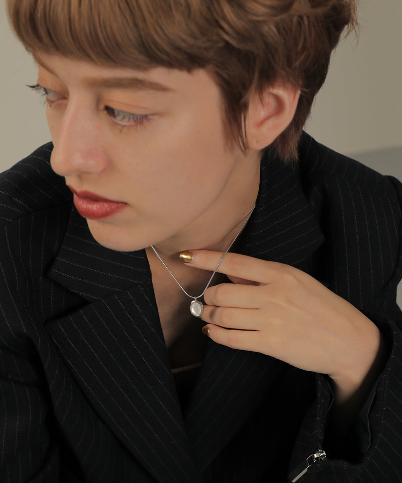 カラー：シルバー