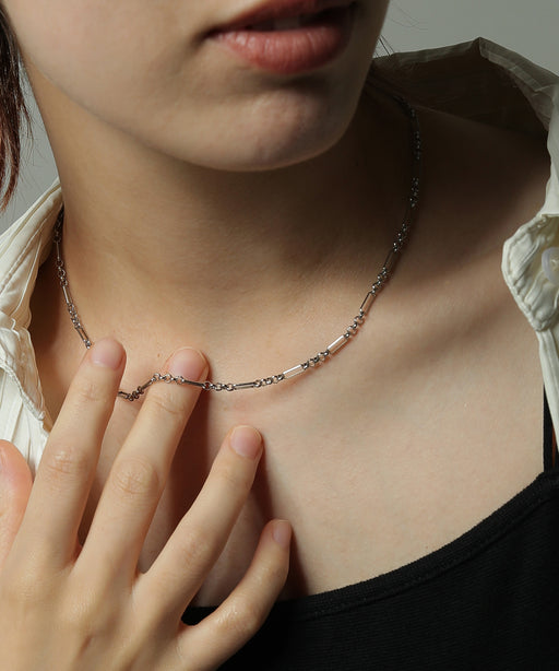 金属アレルギーを起こしにくいサージカルステンレス素材