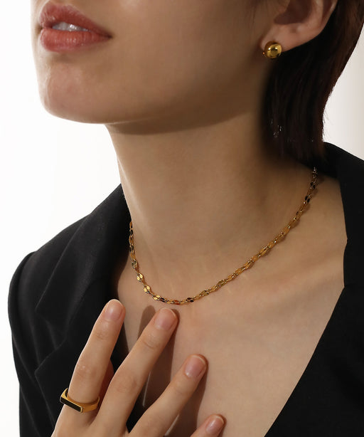 金属アレルギーを起こしにくいサージカルステンレス素材