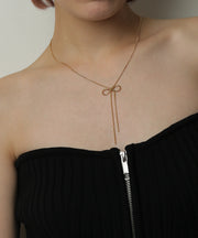 ネックレス長さは約42.5～48cmで首周りを程よく演出