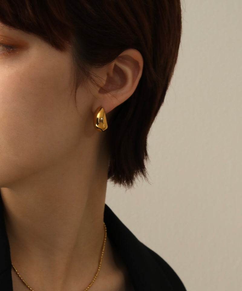 金属アレルギーを起こしにくいサージカルステンレス素材