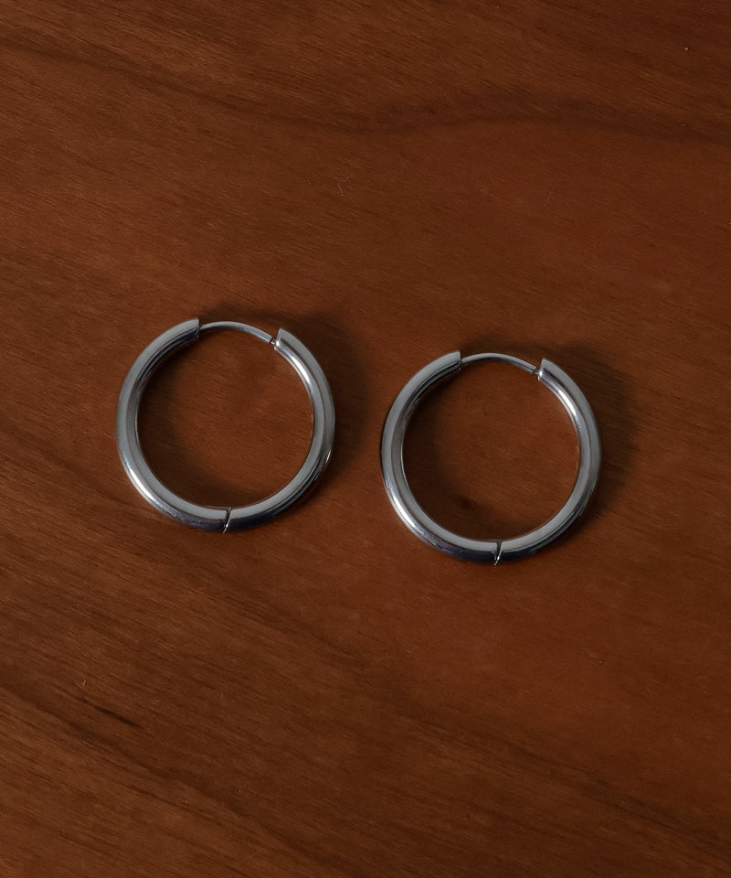 金属アレルギーを起こしにくいサージカルステンレス素材