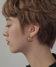 金属アレルギーを起こしにくいサージカルステンレス素材