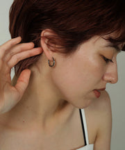 汗や水に強く変色しにくいためお風呂や温泉、海でもつけっぱなし◎