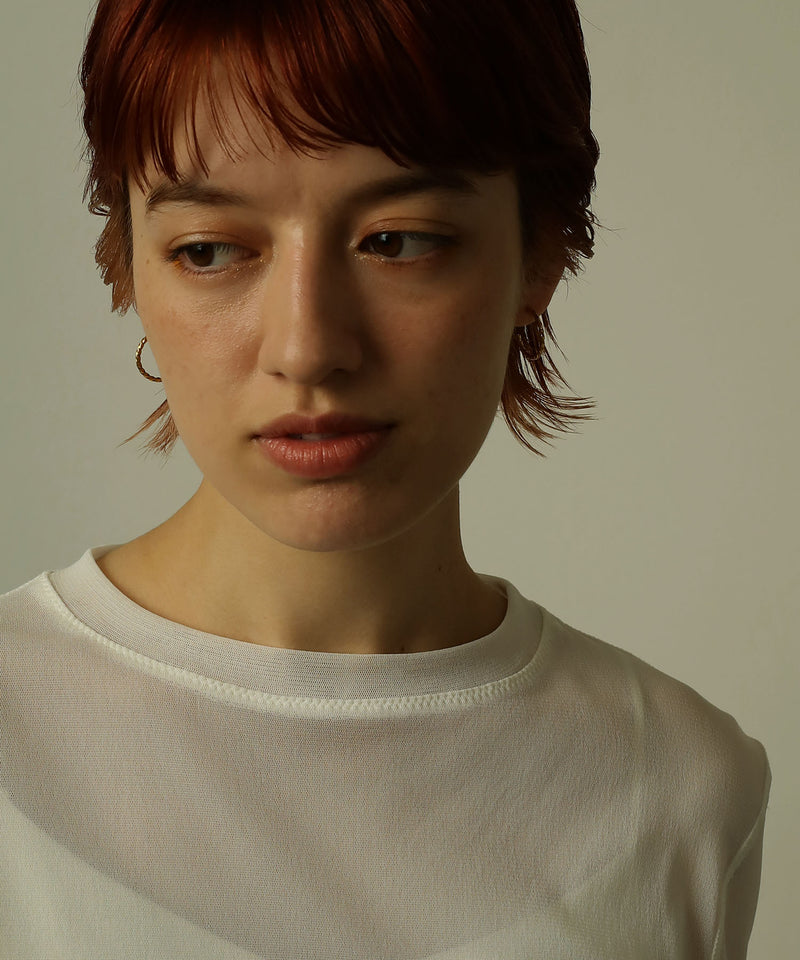 汗や水に強く変色しにくいためお風呂や温泉、海でもつけっぱなし◎