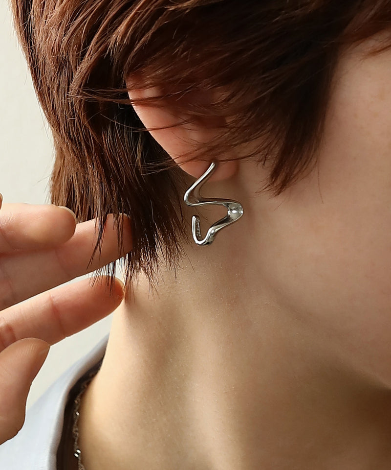 金属アレルギー対応 ニュアンスウェーブピアス サージカルステンレス