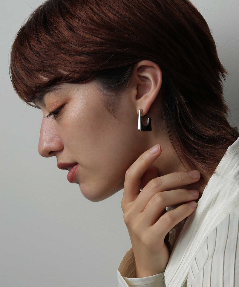 金属アレルギー対応 フラットモチーフデザインピアス 両耳用 サージカルステンレス