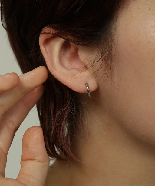 金属アレルギーを起こしにくいサージカルステンレス素材