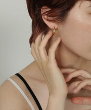 キャッチレスで髪の毛や服に引っ掛かりにくいのでつけっぱなしアクセとしておすすめ