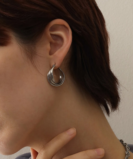 金属アレルギーを起こしにくいサージカルステンレス素材