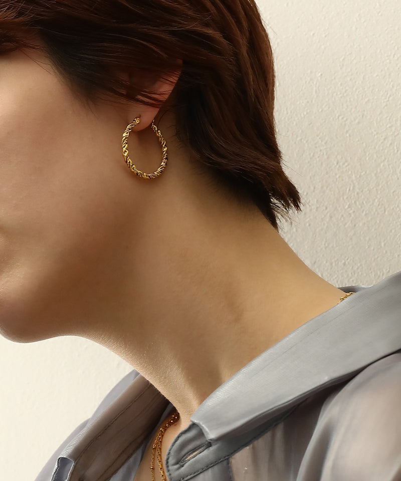 金属アレルギー対応 ツイストフープピアス 29mm サージカルステンレス