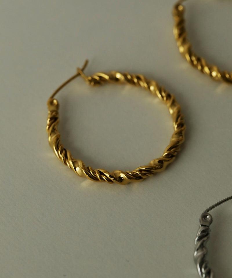 金属アレルギー対応 ツイストフープピアス 29mm サージカルステンレス