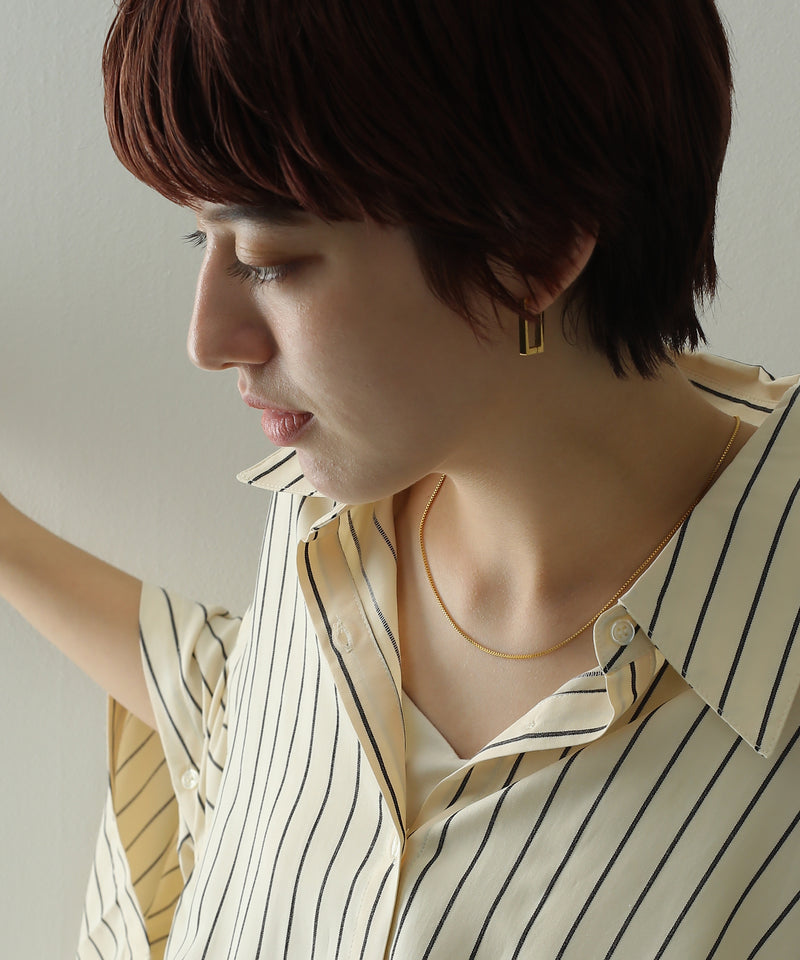 金属アレルギー対応 ロングスクエアデザインピアス 両耳用 サージカルステンレス