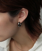 金属アレルギーを起こしにくいサージカルステンレス素材