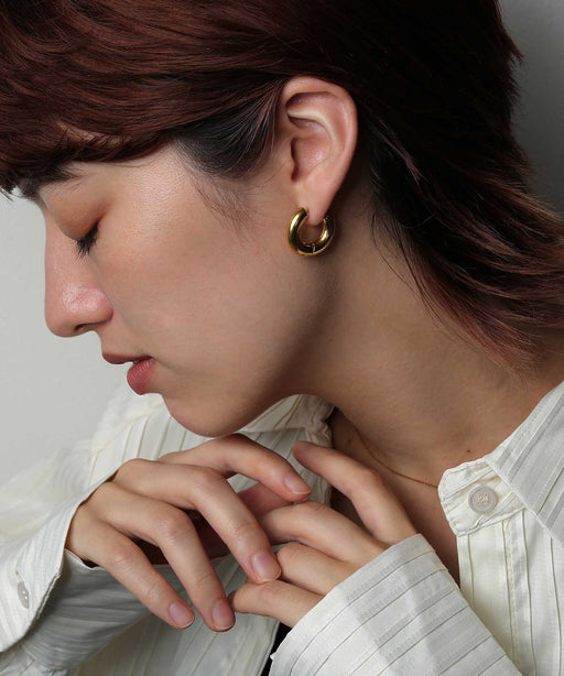 金属アレルギーを起こしにくいサージカルステンレス素材