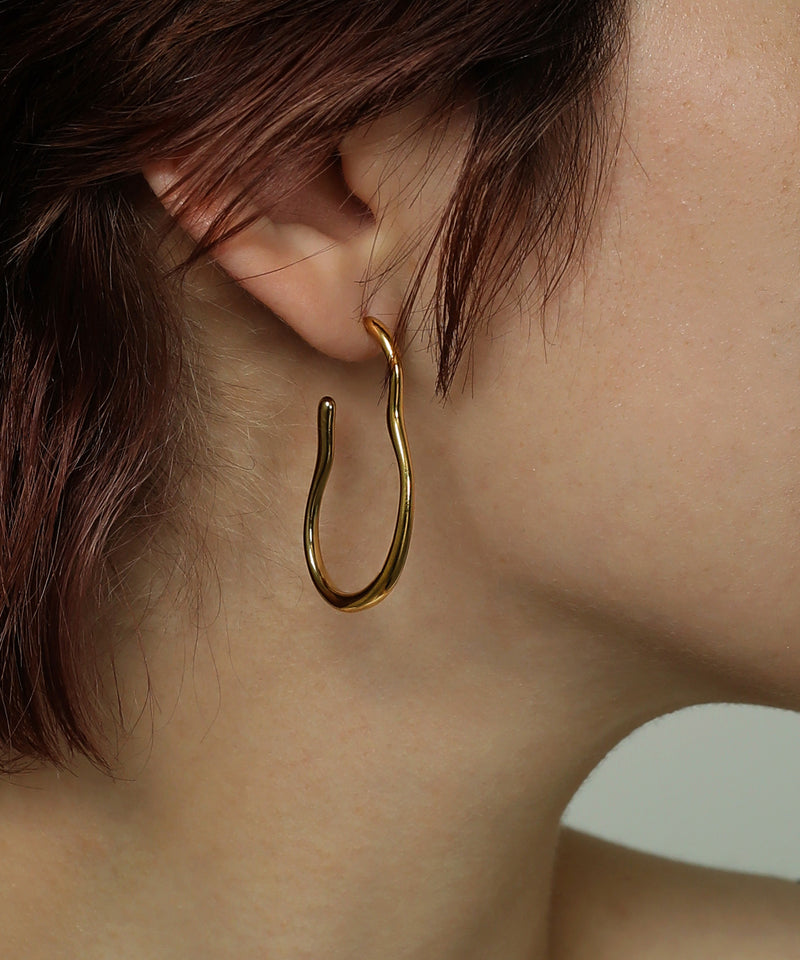 金属アレルギーを起こしにくいサージカルステンレス素材