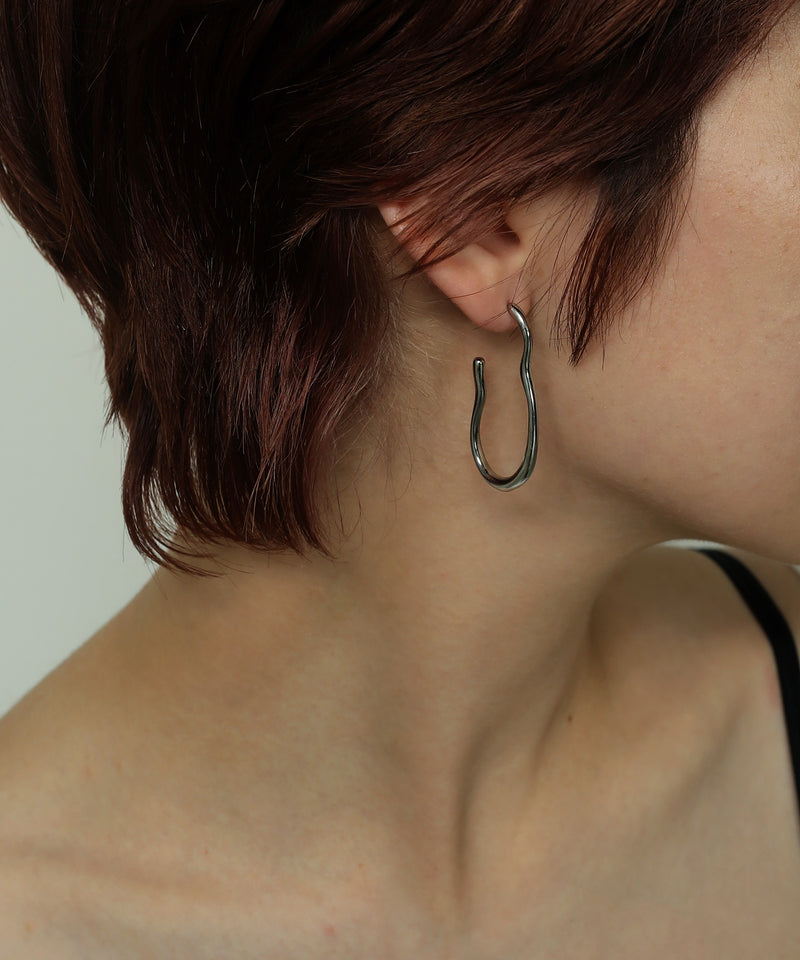 金属アレルギーを起こしにくいサージカルステンレス素材