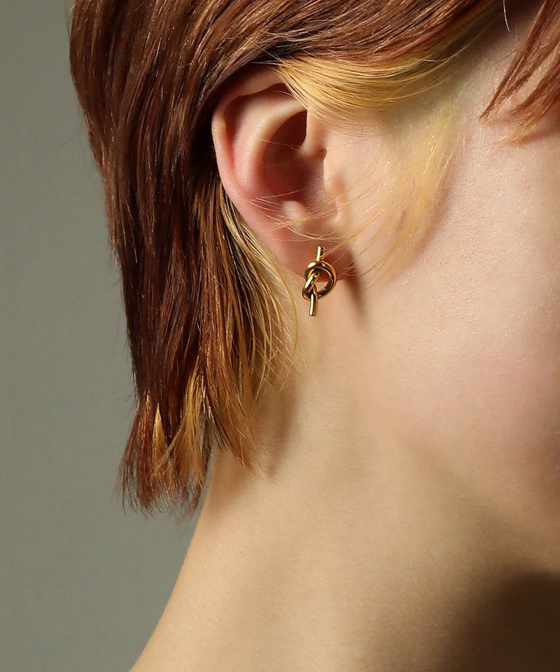 金属アレルギーを起こしにくいサージカルステンレス素材