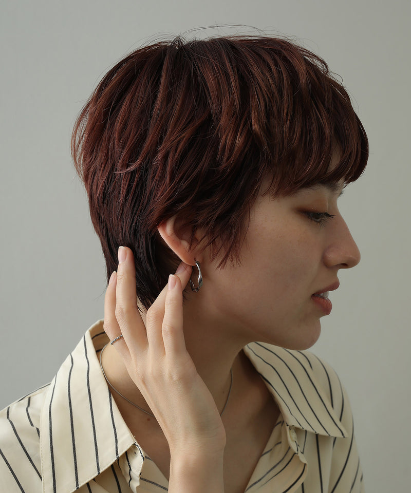 汗や水に強く変色しにくいためお風呂や温泉、海でもつけっぱなし◎