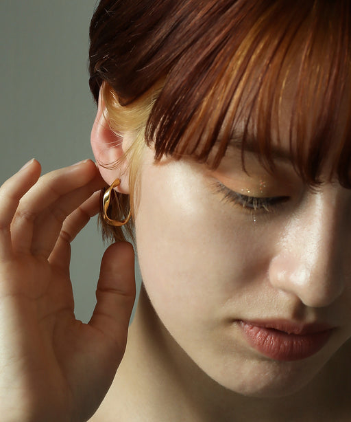 金属アレルギーを起こしにくいサージカルステンレス素材