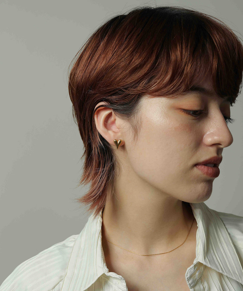 お手持ちのアクセサリーと組み合わせれば、さらにこなれた印象に