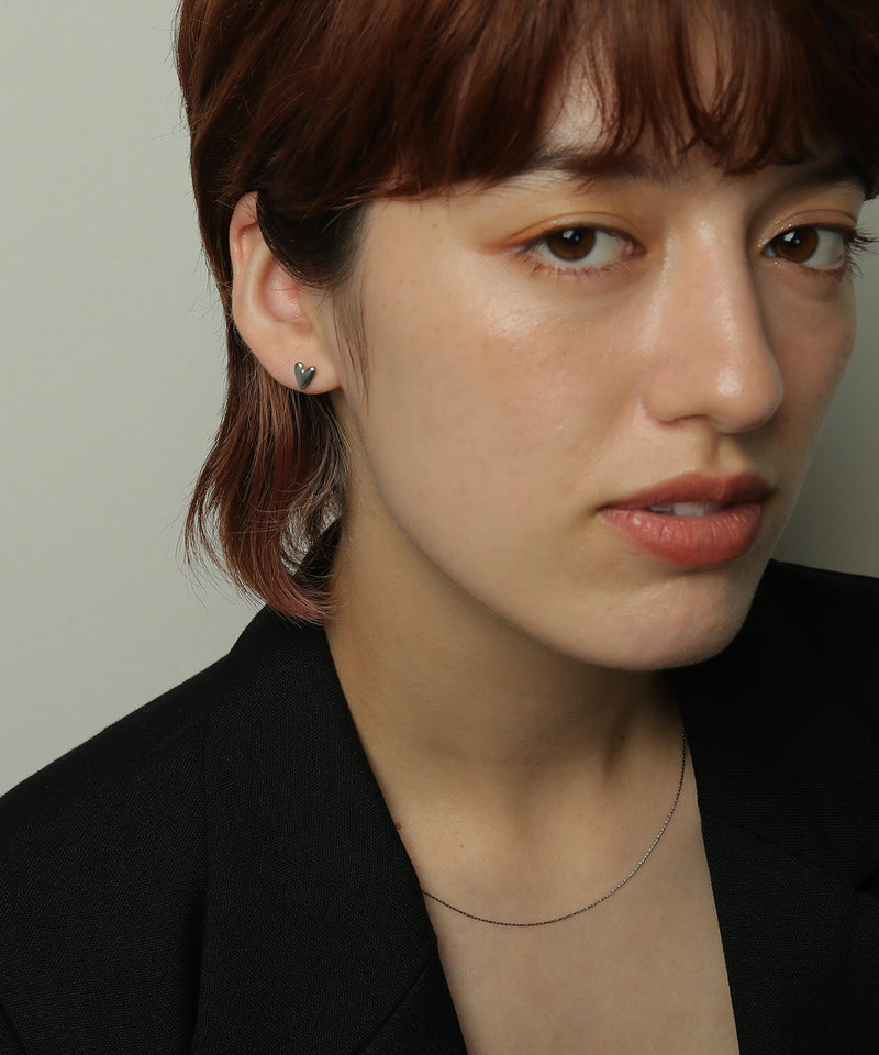 約7mmのコンパクトなシルエット