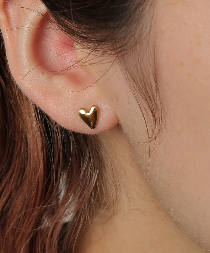 金属アレルギーを起こしにくいサージカルステンレス素材