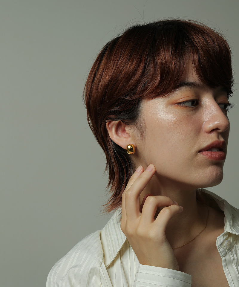 金属アレルギー対応 ミニニュアンスピアス サージカルステンレス