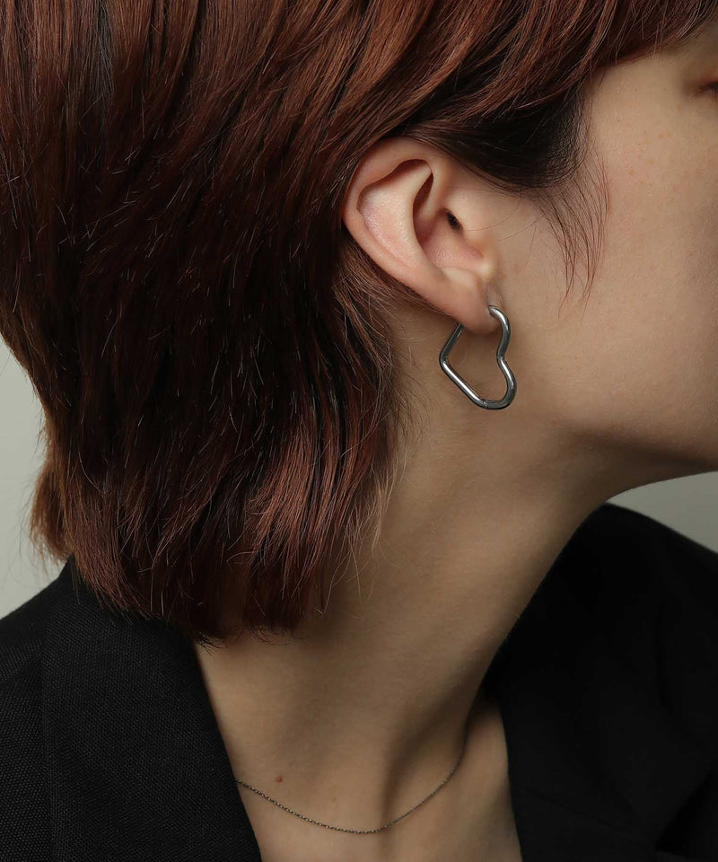 金属アレルギーを起こしにくいサージカルステンレス素材