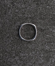 スクエアシルエット