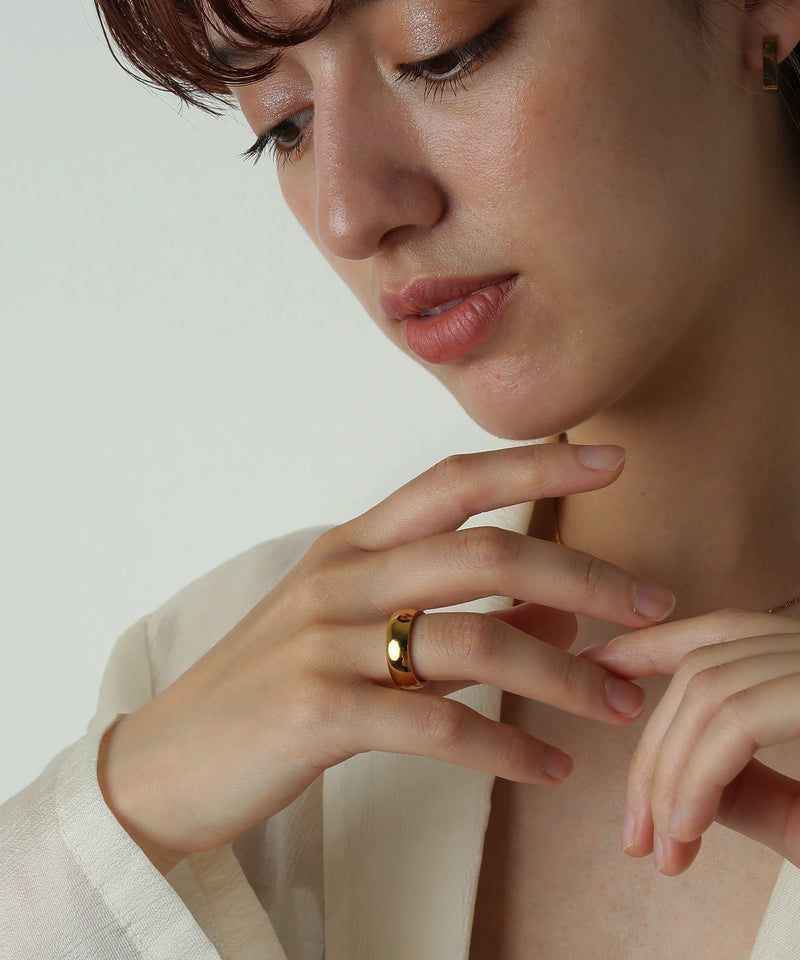 金属アレルギーを起こしにくいサージカルステンレス素材