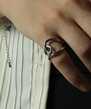 金属アレルギーを起こしにくいサージカルステンレス素材