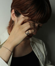 抜け感のあるスタイリッシュなクロスラインデザイン