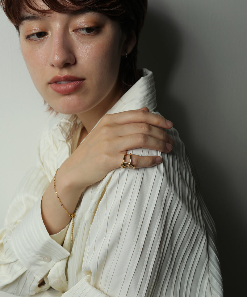 艶感のある光沢でスタイリッシュな雰囲気