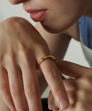 金属アレルギーを起こしにくいサージカルステンレス素材